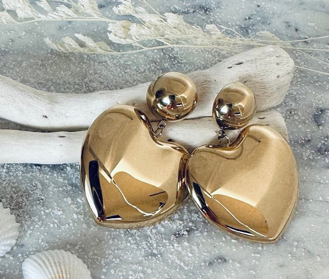 Valentina Livia: hartvormige oorbellen, tijdloze elegantie en liefdevol geschenk voor elke gelegenheid.